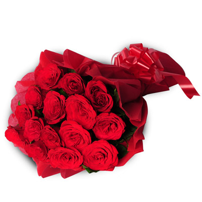 15 Red Roses in a red 15 Red Roses in a red