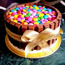 1 Kg chocolate kit kat Cake 1 Kg chocolate kit kat Cake